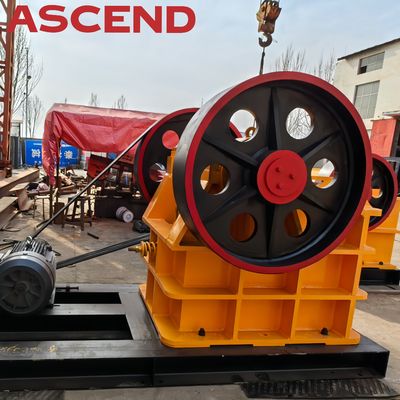 150tph Capacity Coal Marble Conveyor Belt Jaw Crusher Large Scale Mining Machinery